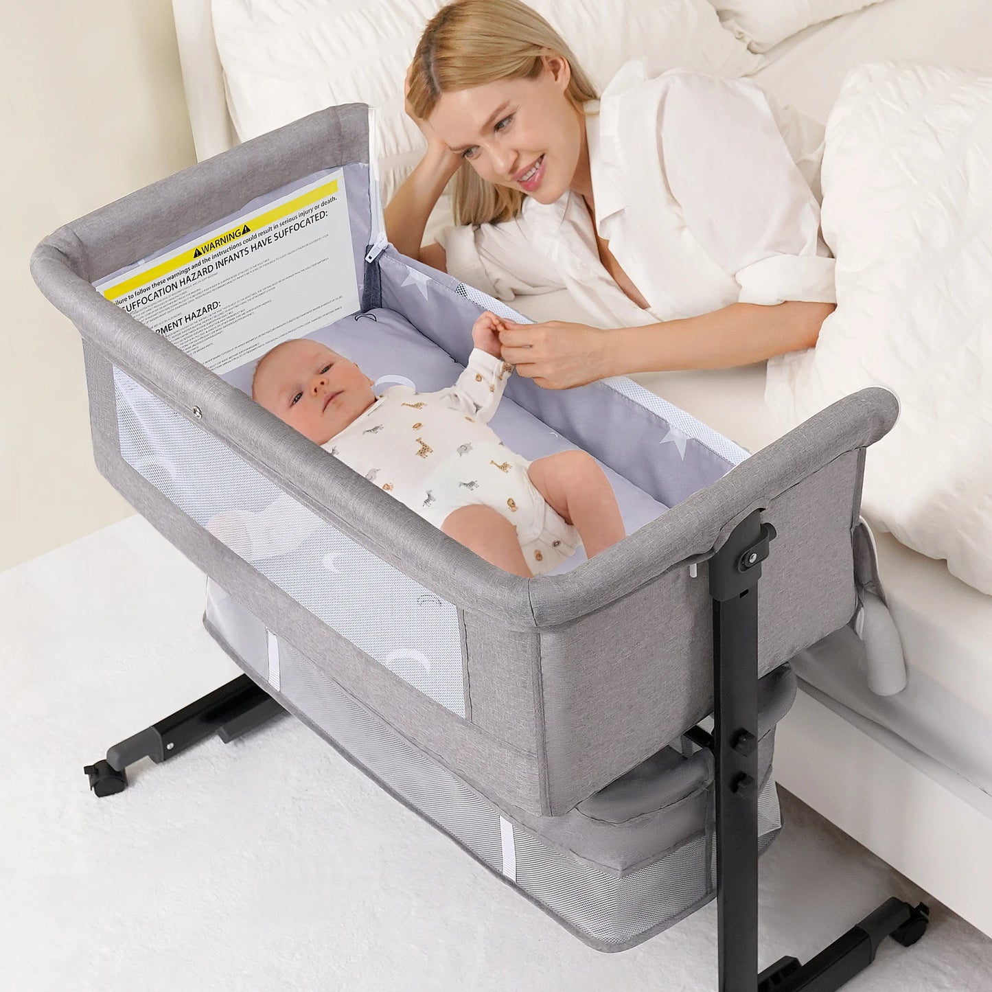 Foldable Portable Baby Bassinet Bedside Crib with Storage Basket & Breathable Mesh