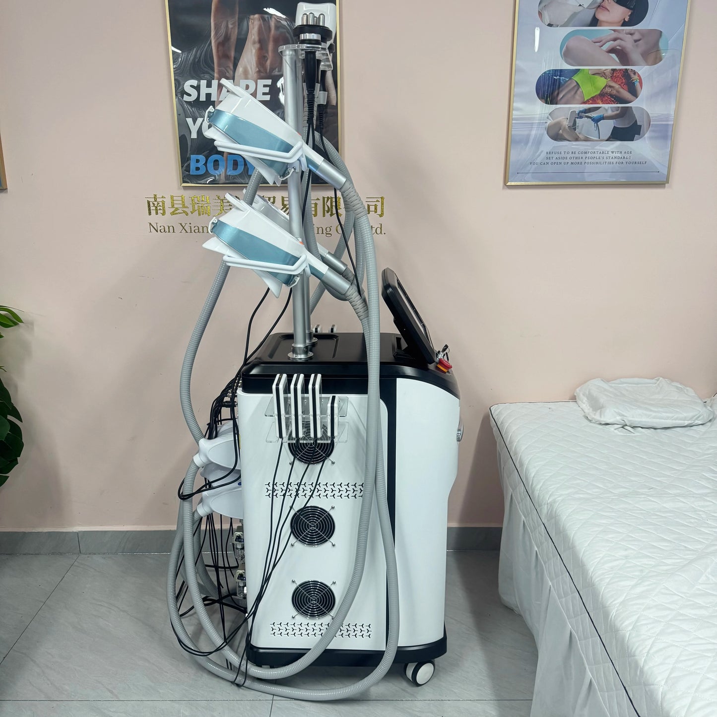 360° Fat Freezing Body Slimming Machine Effective Weight Loss Cellulite Removal Vacuum Cavitation System Beauty Salons Spas Use